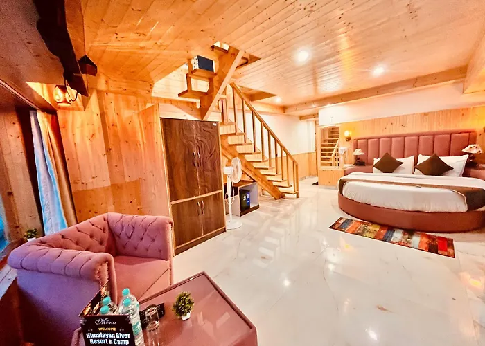 Himalayan Fort Resort, Manali - ! Riverside Property !! Big Lawn With Bonfire !! Best Selling !! Scenic River & Mountais View !! Big Parking !! Luxury Balcony Rooms !! Playing Zone !! Property Of The Year ! M 98160-43600