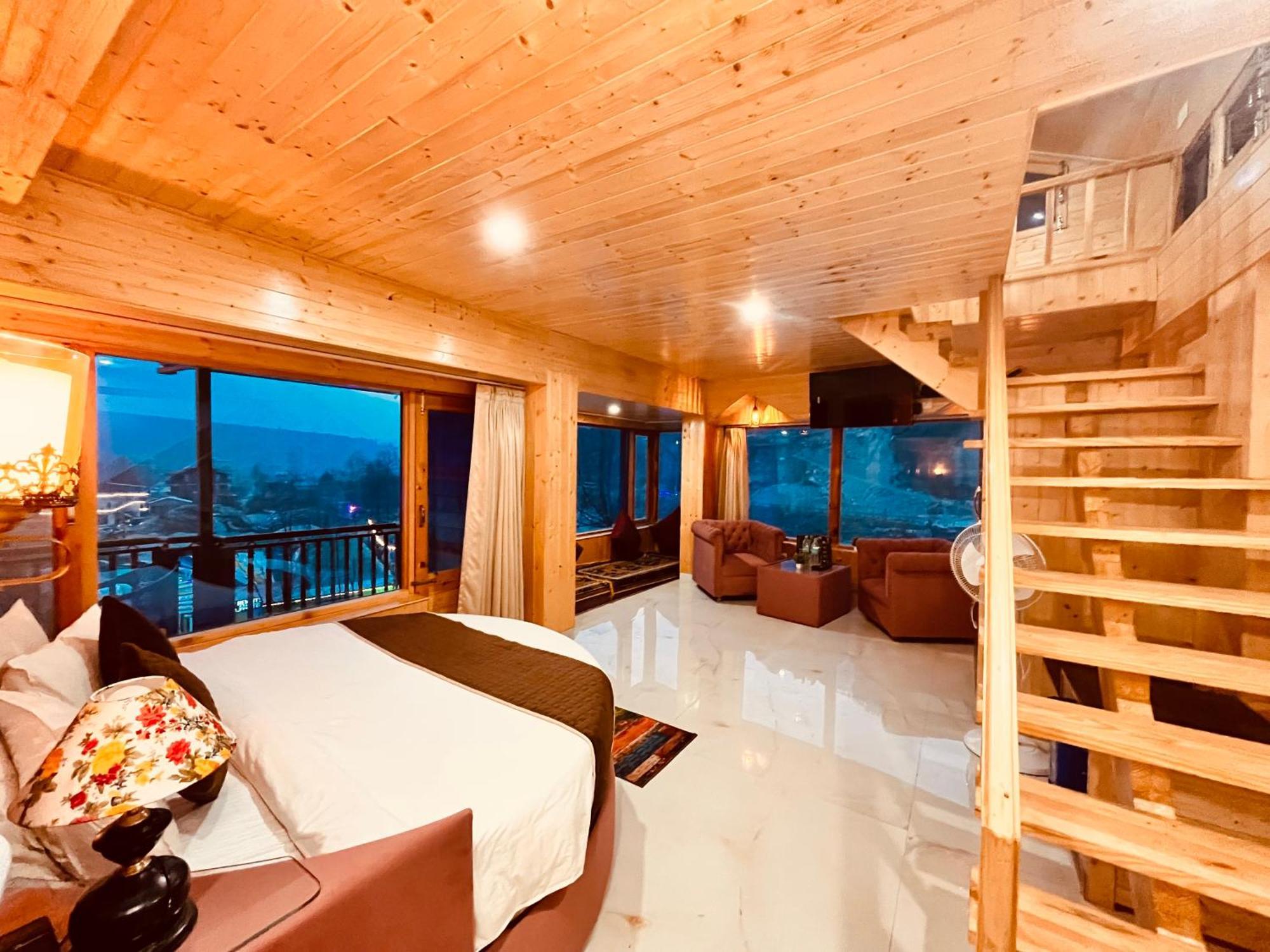 Hotel Himalayan Fort Resort, - ! Riverside Property !! Big Lawn With Bonfire !! Best Selling !! Scenic River & Mountais View !! Big Parking !! Luxury Balcony !! Playing Zone !! Property Of The Year ! M 98160-43600